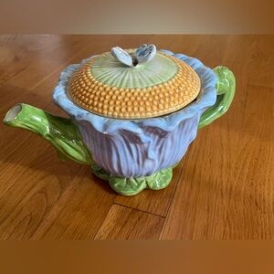 Global Design Collection Kate Williams Flower And Butterfly Teapot 6” tall